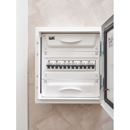 ARMAT Автоматический выключатель M06N 1P C 3А IEK