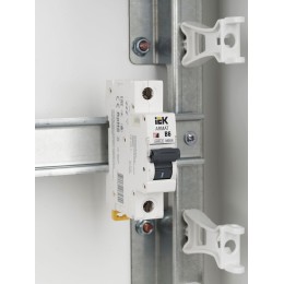 ARMAT Автоматический выключатель M06N 1P B 6А IEK
