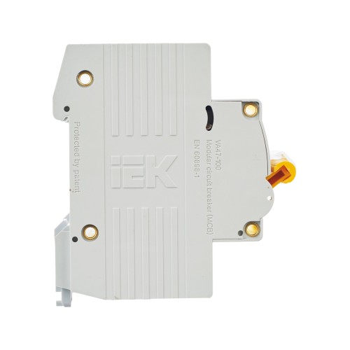 KARAT Автоматический выключатель ВА47-100 3P C 25А 10кА IEK