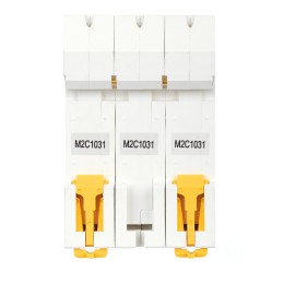 ARMAT Автоматический выключатель M10N 3P C 10А IEK