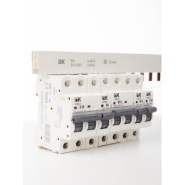 Шина соединительная типа PIN (штырь) 1Р 63А (1м) IEK