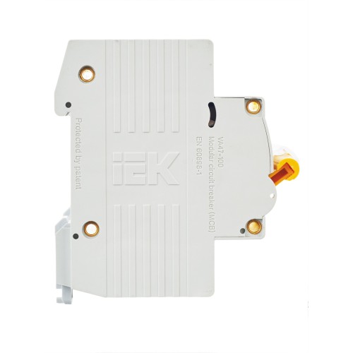 KARAT Автоматический выключатель ВА47-100 3P D 100А 10кА IEK
