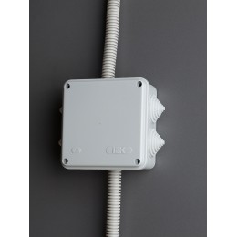 Коробка распаячная КМ41233 для открытой проводки безгалогенная (HF) 100х100х50мм IP44 6 гермовводов серая IEK