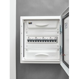 ARMAT Автоматический выключатель M06N 3P C 20А IEK