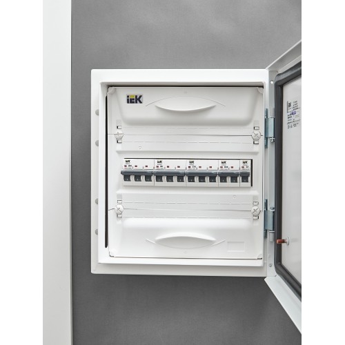 ARMAT Автоматический выключатель M06N 3P C 16А IEK