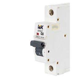 ARMAT Автоматический выключатель M10N 1P C 6А IEK