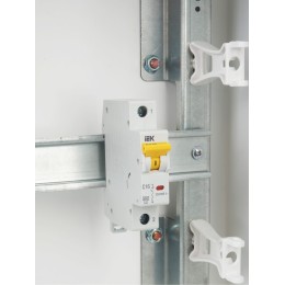 KARAT Автоматический выключатель ВА47-60M 1P C 16А 6кА IEK