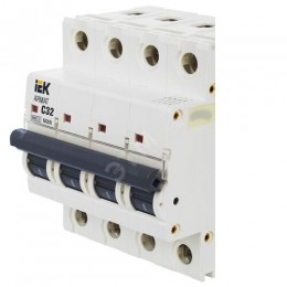 ARMAT Автоматический выключатель M06N 4P C 32А IEK