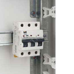 ARMAT Автоматический выключатель M06N 3P C 50А IEK