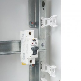 ARMAT Автоматический выключатель M06N 1P C 32А IEK