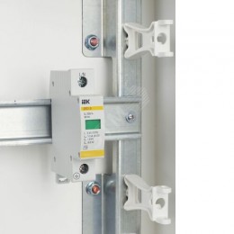 KARAT Ограничитель импульсного перенапряжения ОПС1-D 1P In=5кА Un=230В Im=10кА IEK