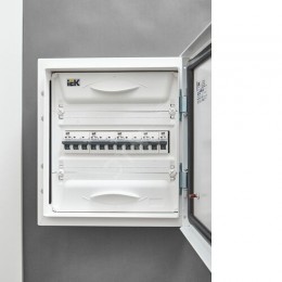 ARMAT Автоматический выключатель M06N 3P C 20А IEK