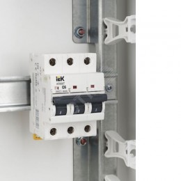 ARMAT Автоматический выключатель M06N 3P C 6А IEK