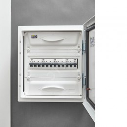 ARMAT Автоматический выключатель M06N 3P C 50А IEK