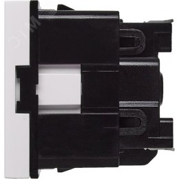 Розетка с заземляющим контактом защитной шторкой и безвинтовым зажимом (2 модуля) белая