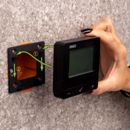 Терморегулятор умный ZigBee/868 МГц, 2хАА, черный