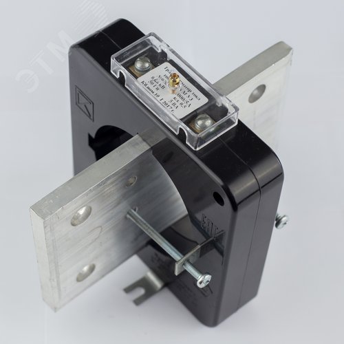 Трансформатор тока измерительный Т-0,66 5 ВА 0,5 1000/5 М S поворотная шина