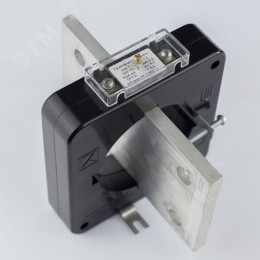 Трансформатор тока измерительный Т-0,66 5 ВА 0,5 1000/5 М S поворотная шина