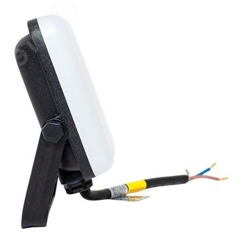 Прожектор светодиодный СДО-4002 20 Вт 4000К IP65 с равномерной засветкой LUMA