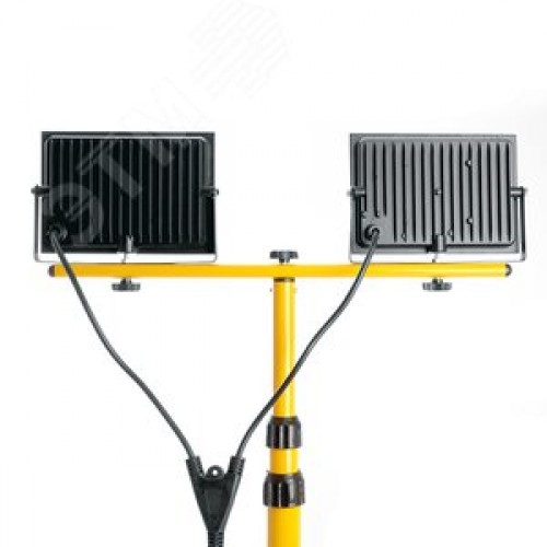 Прожекторы светодиодные ДО-2х30 на штативе 6400К 5400 Лм IP65