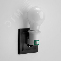 Патрон-переходник с Е27 на розетку с выключателем белый