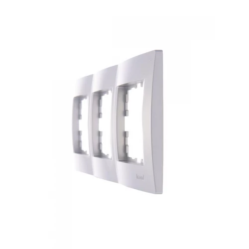 Рамка 3-м Karina горизонт. матов. серебр. LEZARD 707-4300-148